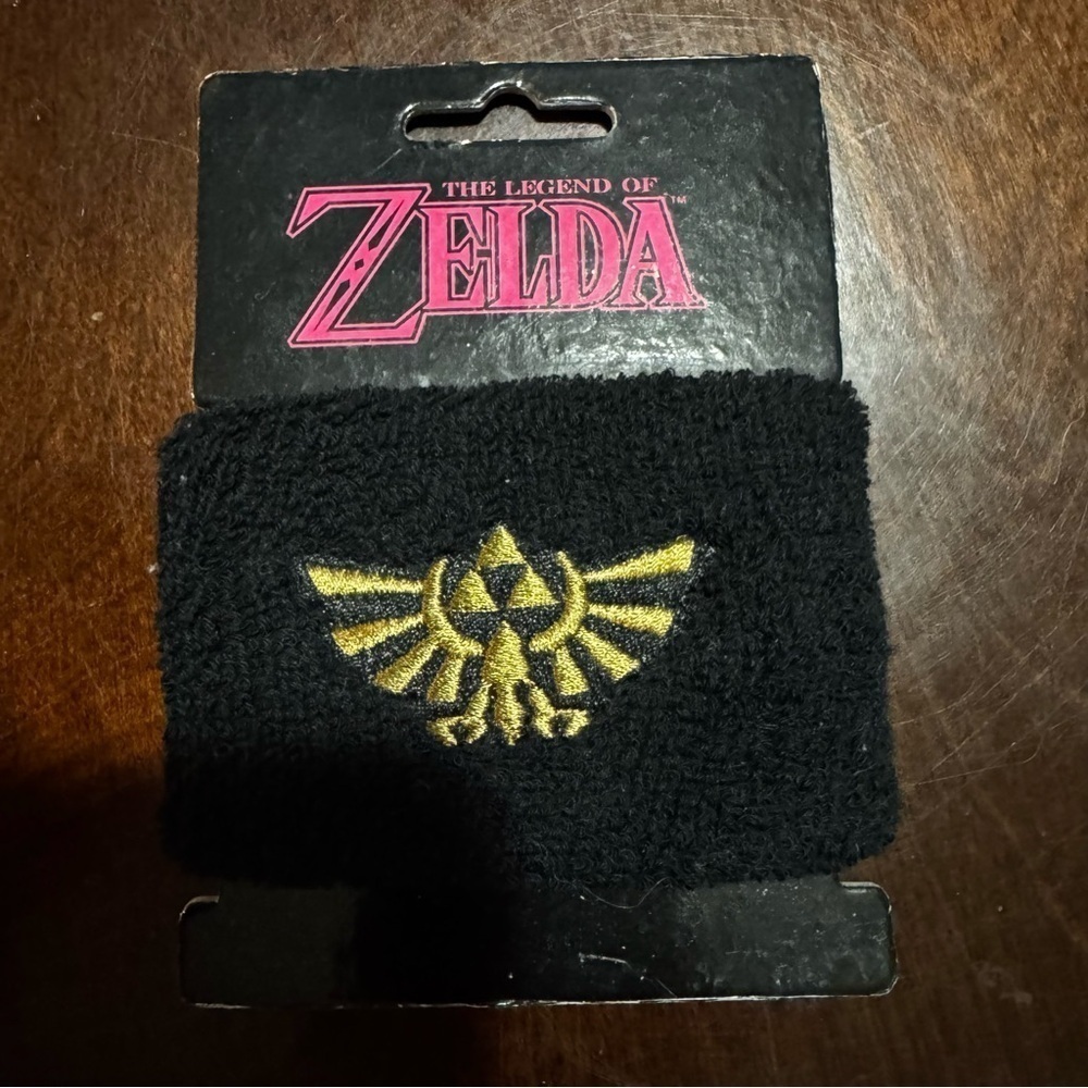 The Legend Of Zelda Wristband Sweatband Bioworld 2015 Nintendo New Never Worn
